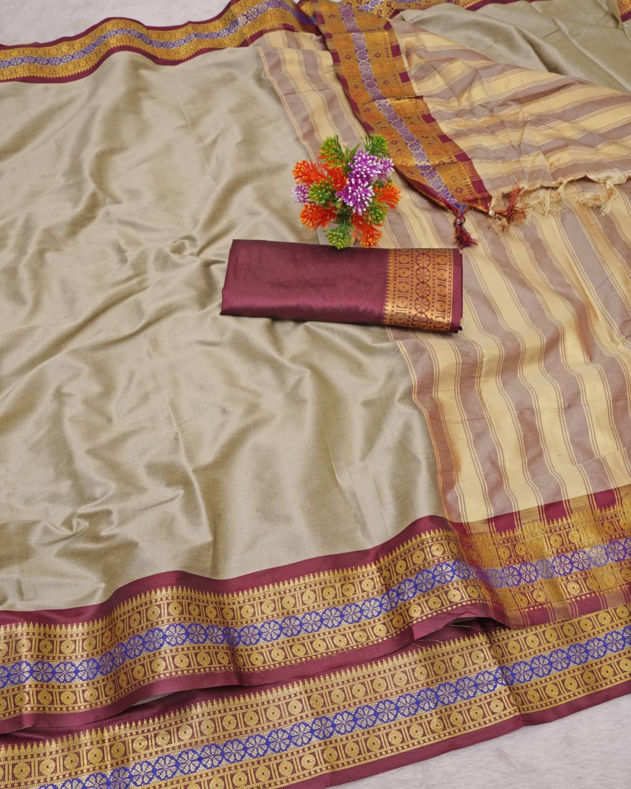     			Kalpana Creation Cotton Silk Woven Saree With Unstitched Blouse Piece ( Brown )