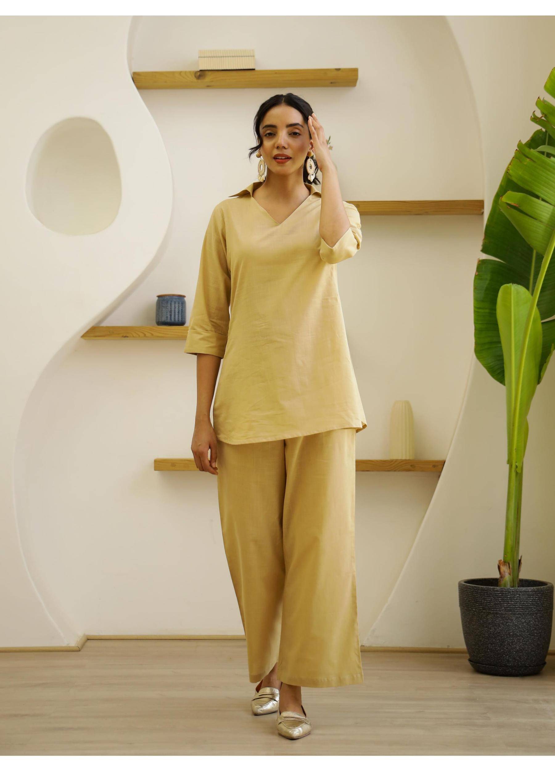     			Label Flavia Women Solid Tunic With Trousers Co-Ord Set ( Multi Color )