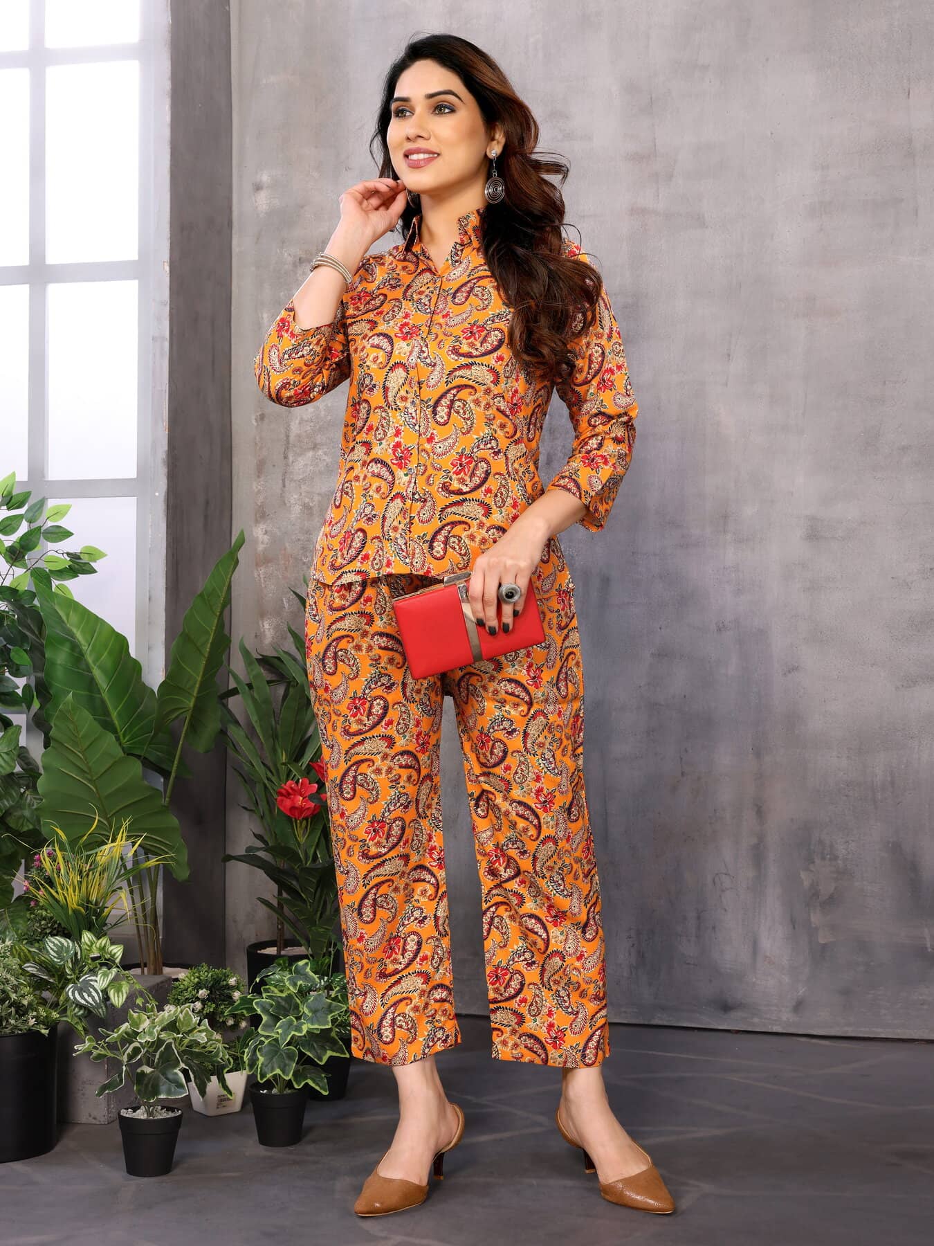 NightBlue Women Printed Sweatshirt With Palazzos Co-Ord Set ( Mustard )
