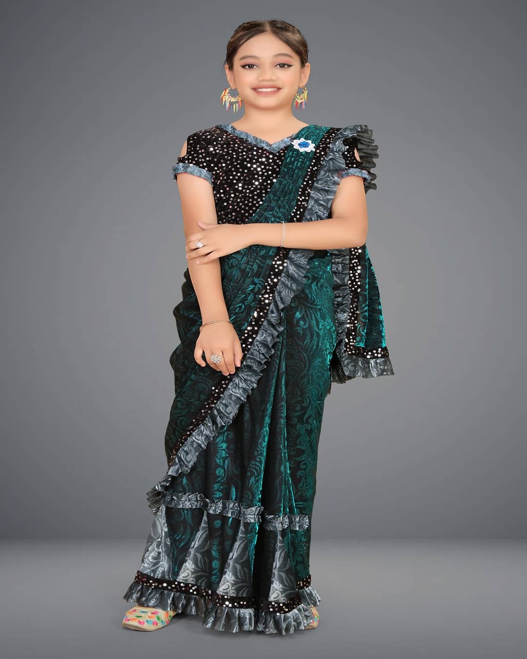 HARPITA Lycra Saree For Girls ( Green , Pack of 1 )