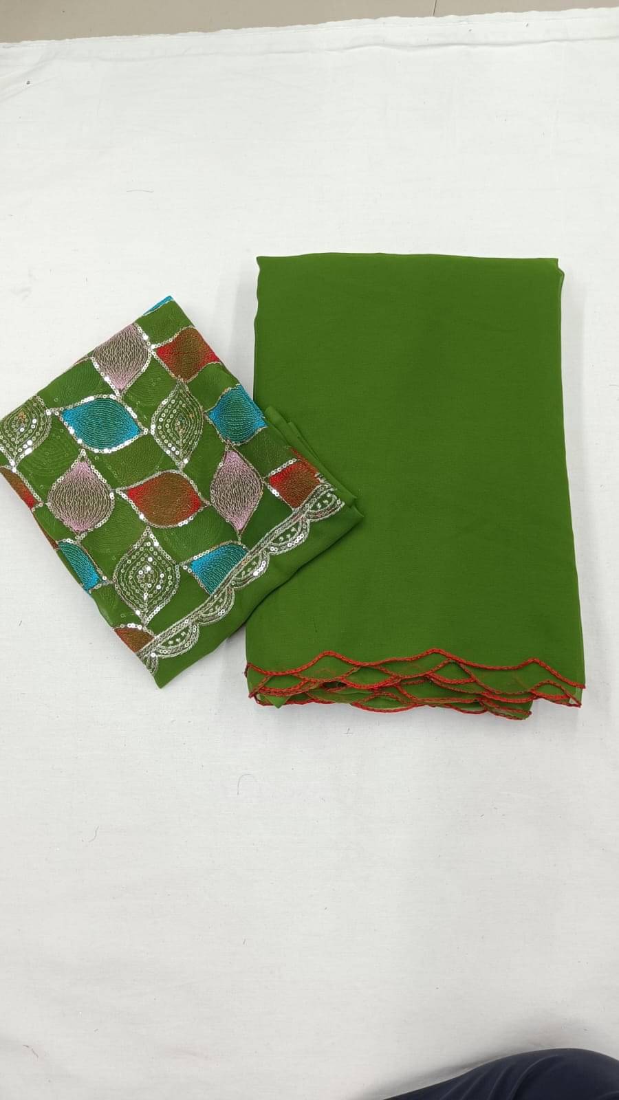 Kalpana Creation Georgette Solid Saree Without Blouse Piece ( Green ) Kalpana Creation Georgette Solid Saree Without Blouse Piece ( Green )