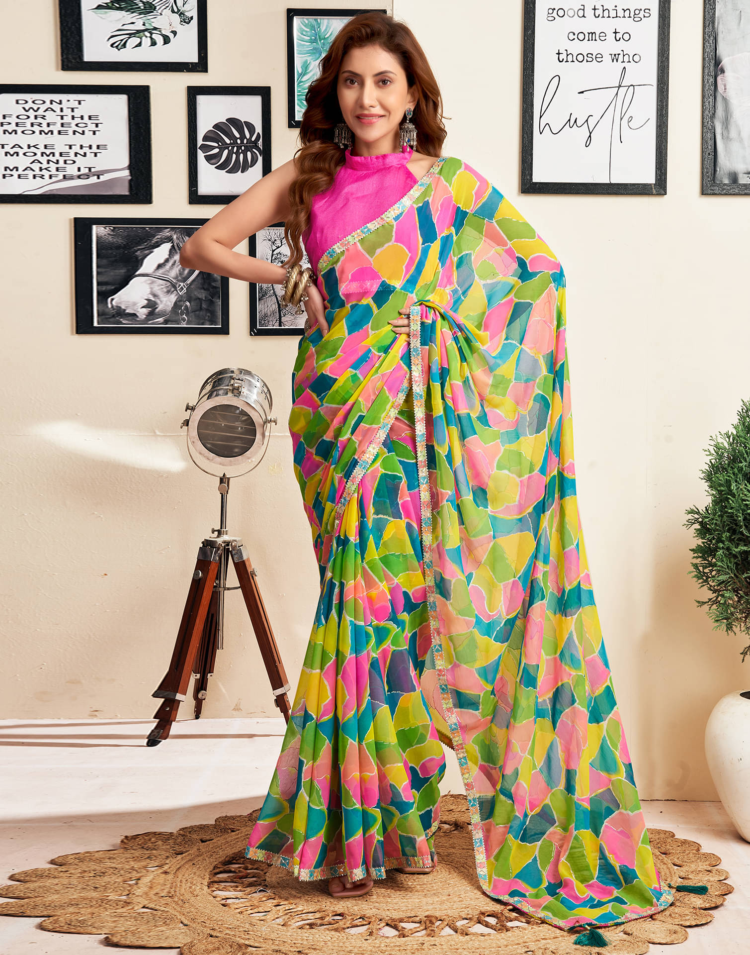     			Samah Georgette Self Design Saree With Unstitched Blouse Piece ( Green )