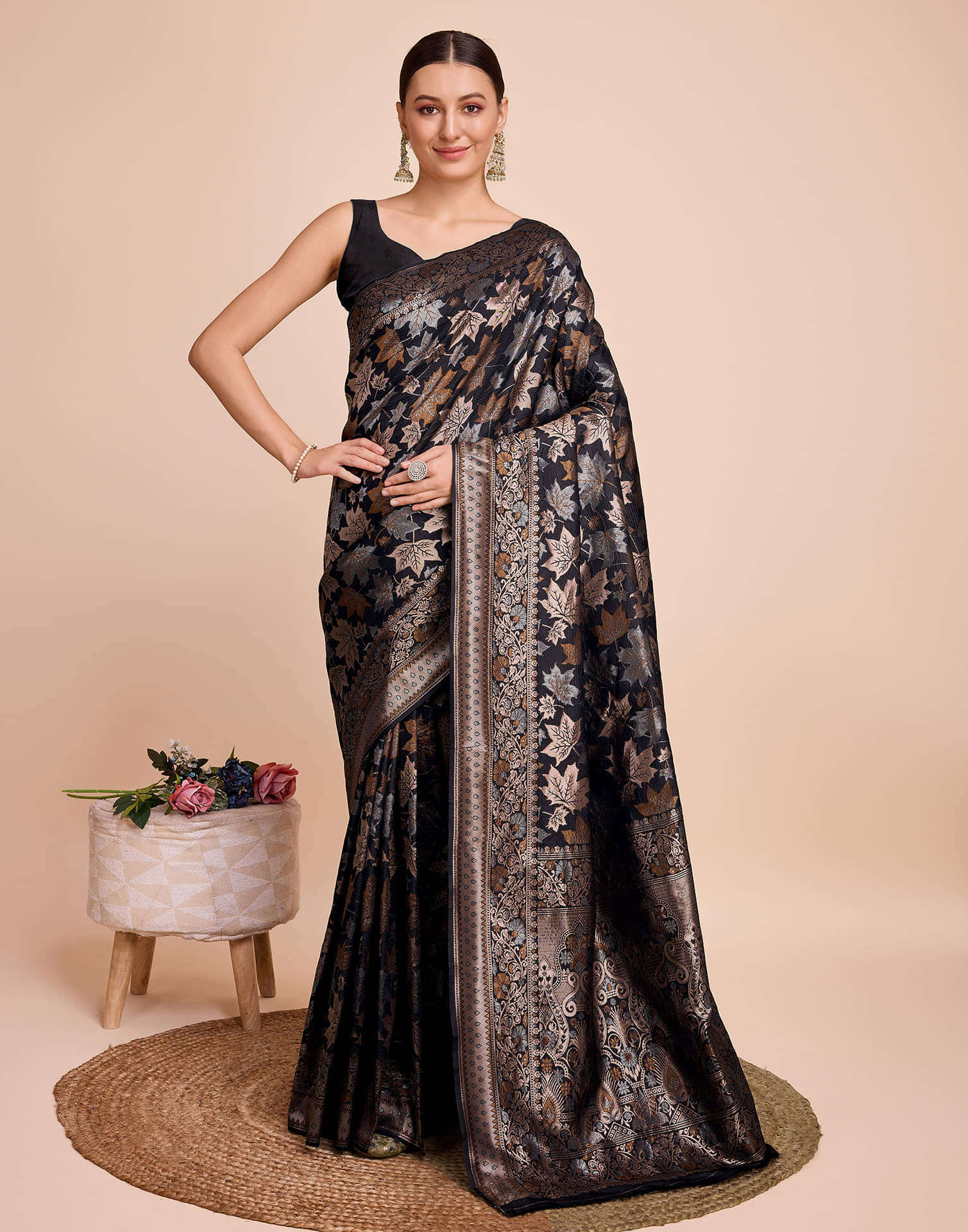 Samah Silk Self Design Saree With Unstitched Blouse Piece ( Black ) Samah Silk Self Design Saree With Unstitched Blouse Piece ( Black )