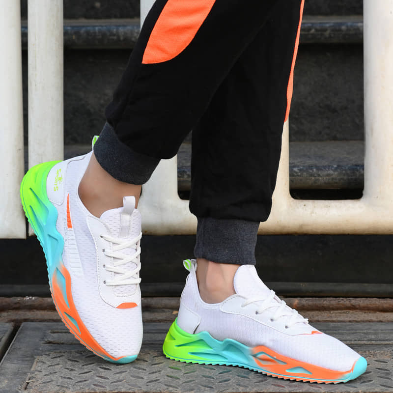 Kraasa White Men's Sneakers