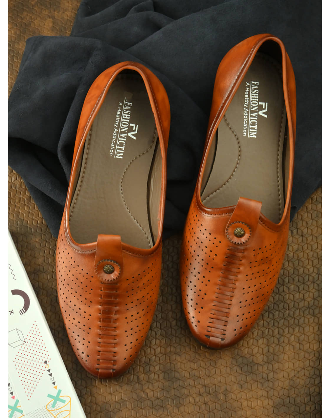 Fashion Victim Brown Men's Mojaris - Ethnic Shoes | Buy online on ZillyBuy