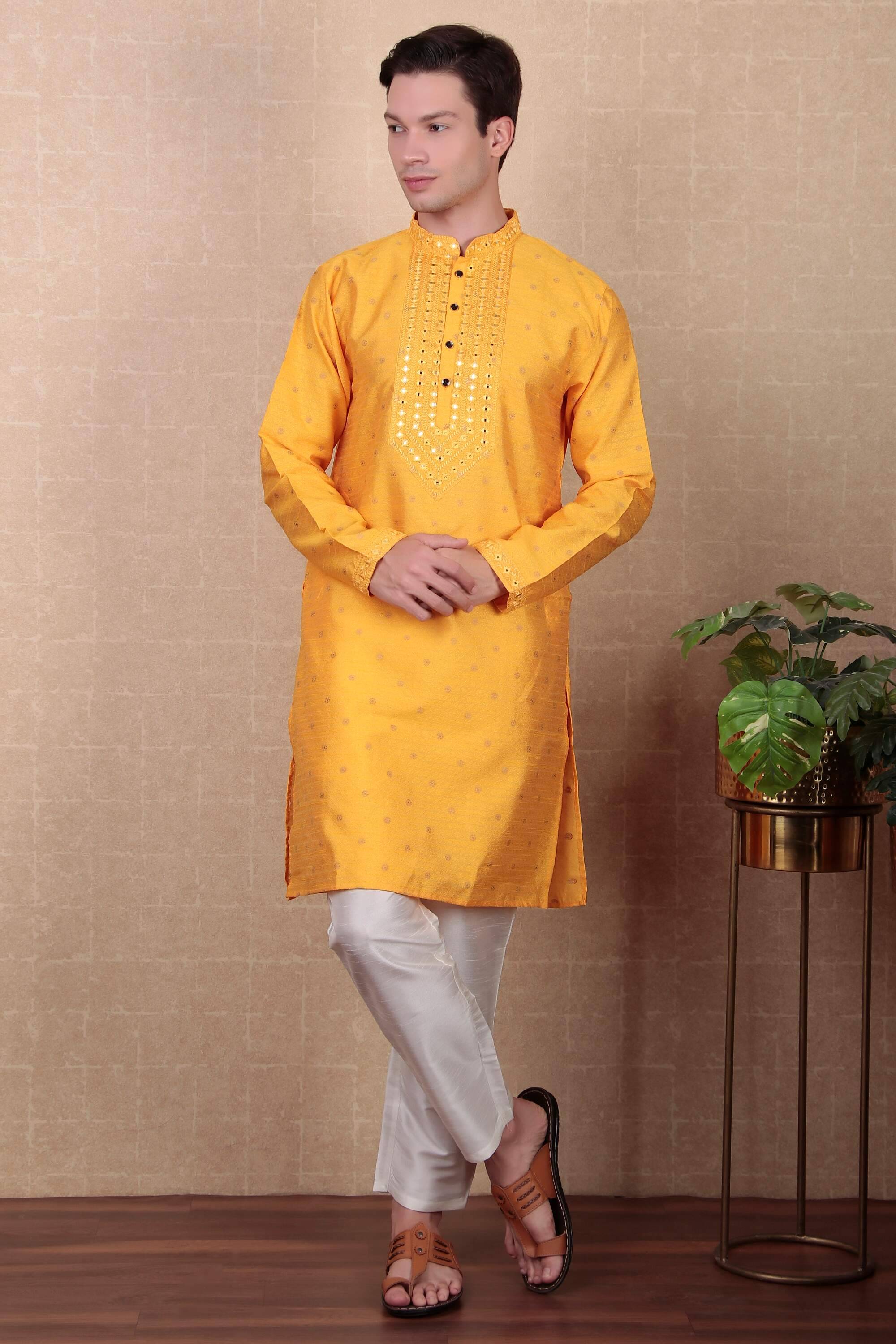     			koshin Yellow Cotton Regular Fit Men's Kurta Pyjama Set ( Pack of 1 )