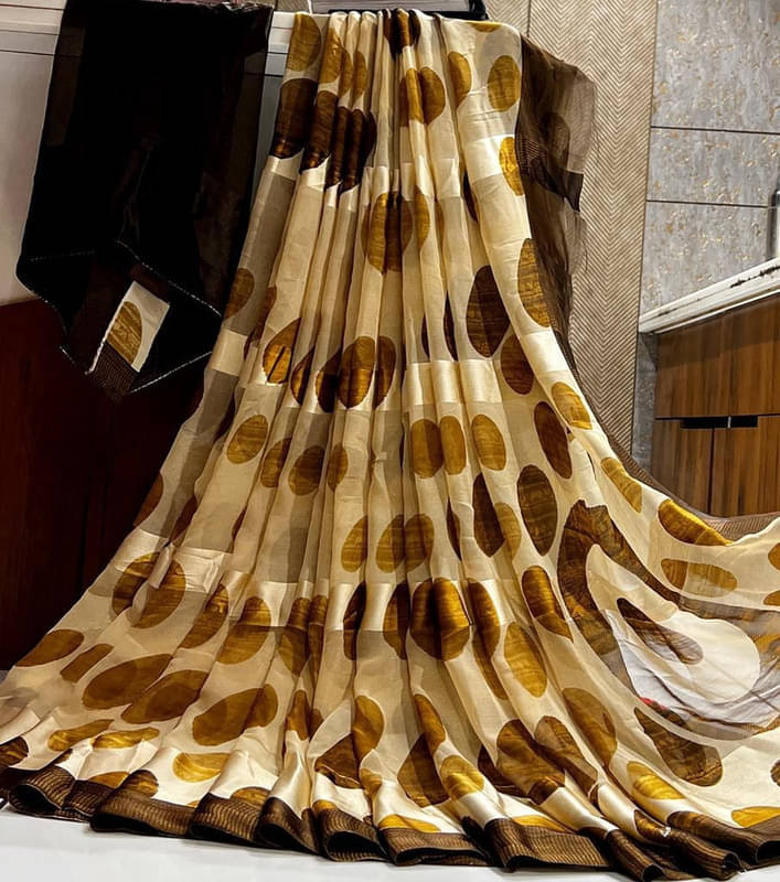Sitanjali Georgette Printed Saree With Unstitched Blouse Piece ( Yellow ) Sitanjali Georgette Printed Saree With Unstitched Blouse Piece ( Yellow )