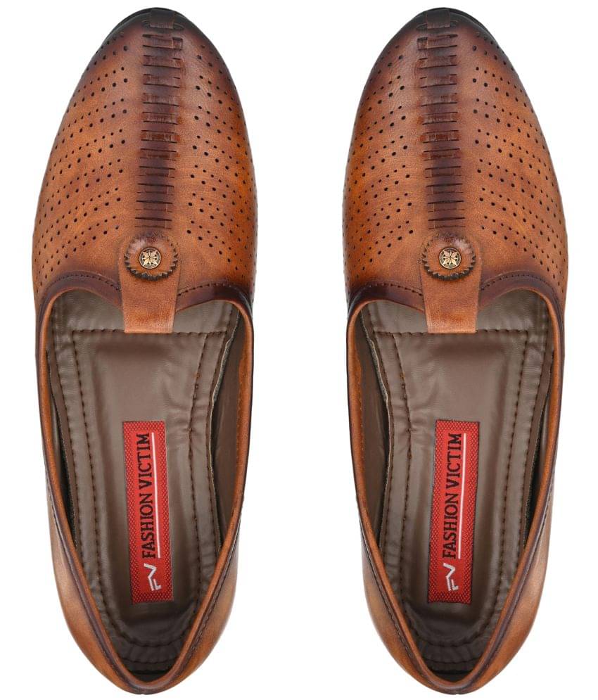     			Fashion Victim - Tan Men's Mojaris
