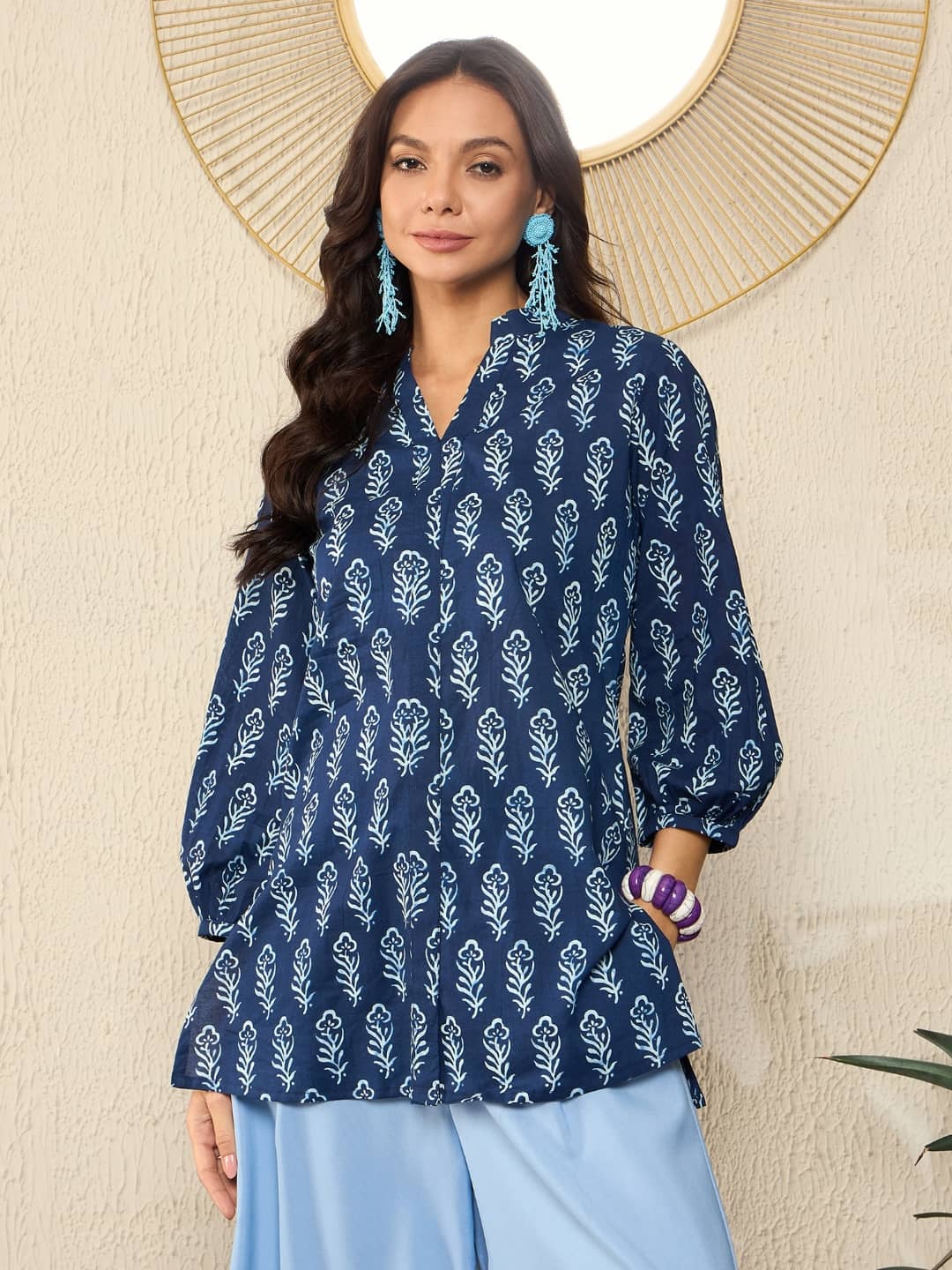 Vaamsi Women's Cotton Blend Tunic ( Blue )