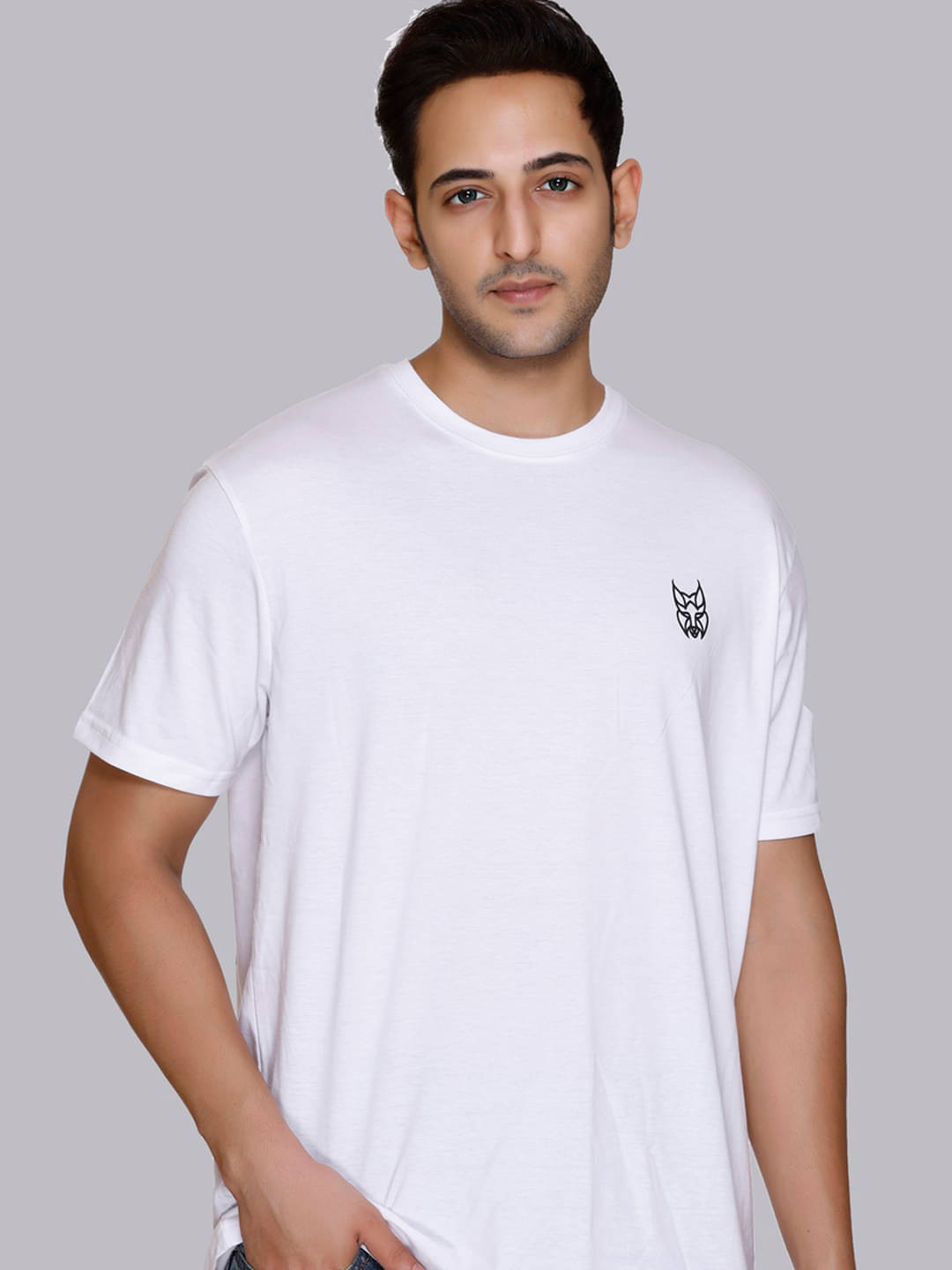 stelvin Pack of 1 Cotton Blend Regular Fit Men's T-Shirt ( White )     			stelvin Pack of 1 Cotton Blend Regular Fit Men's T-Shirt ( White )