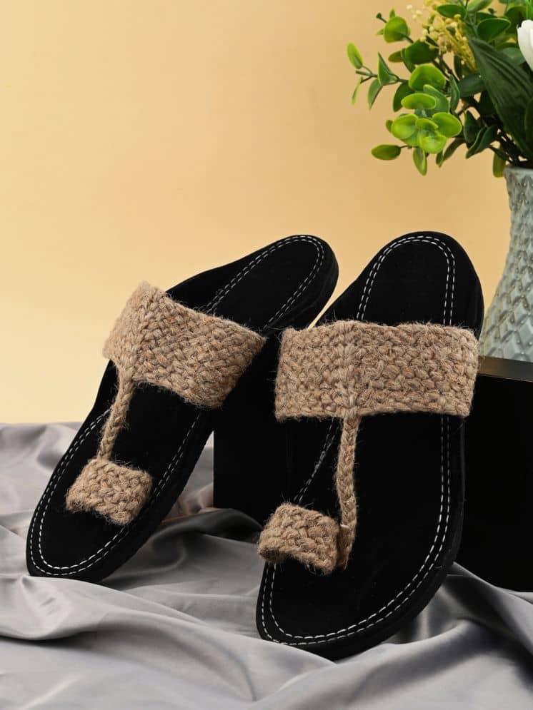 Anjaneya Creations Beige Men's Kolhapuris - Ethnic Shoes | Buy online on ZillyBuy