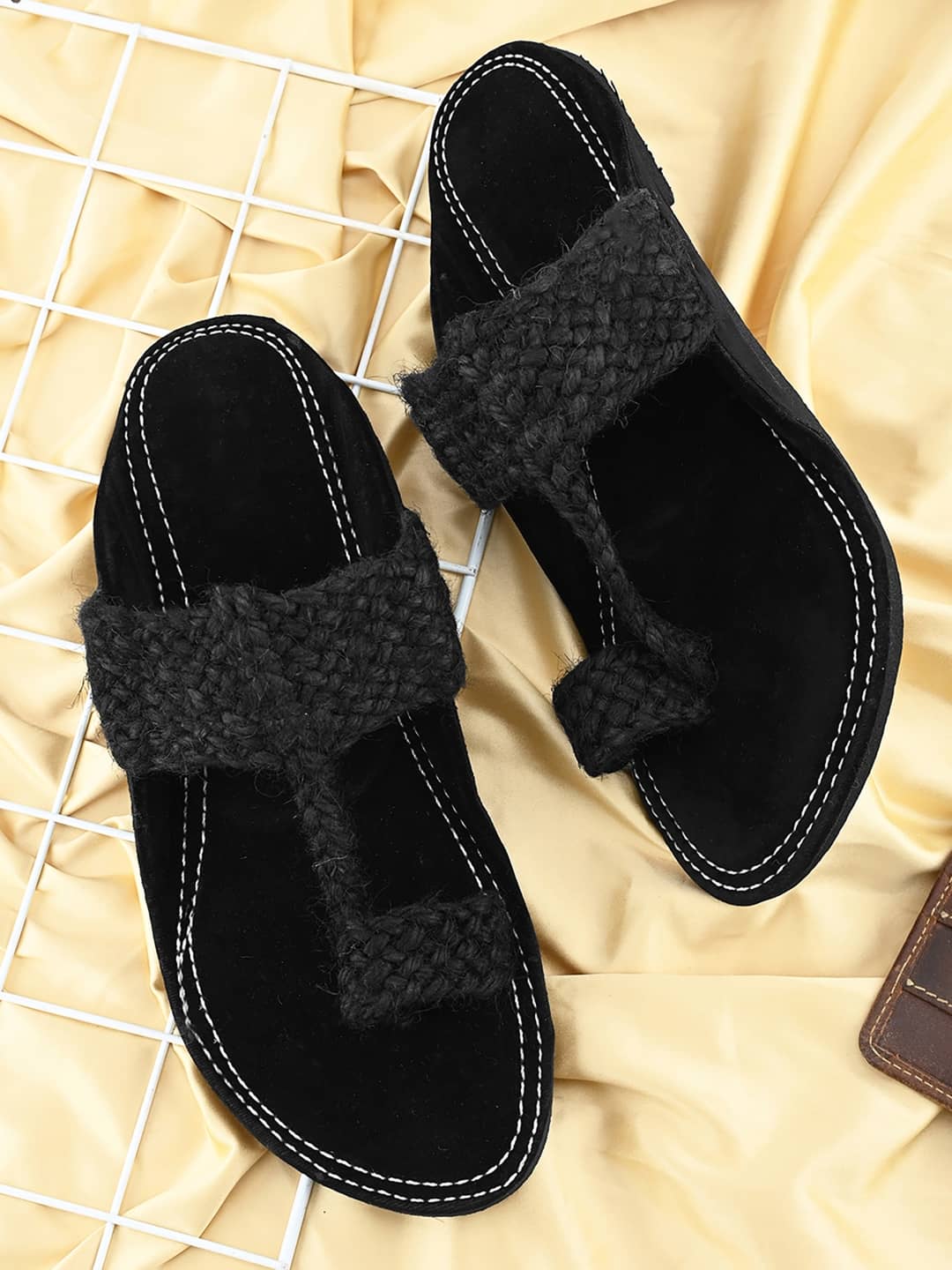 Anjaneya Creations Black Men's Kolhapuris - Ethnic Shoes | Buy online on ZillyBuy