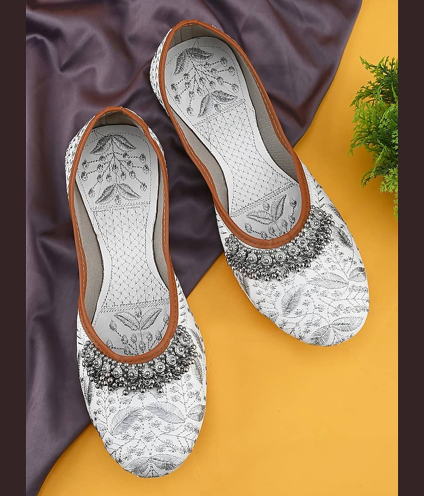 Anjaneya Creations White Women's Juttis - Ethnic Shoes | Buy online on ZillyBuy
