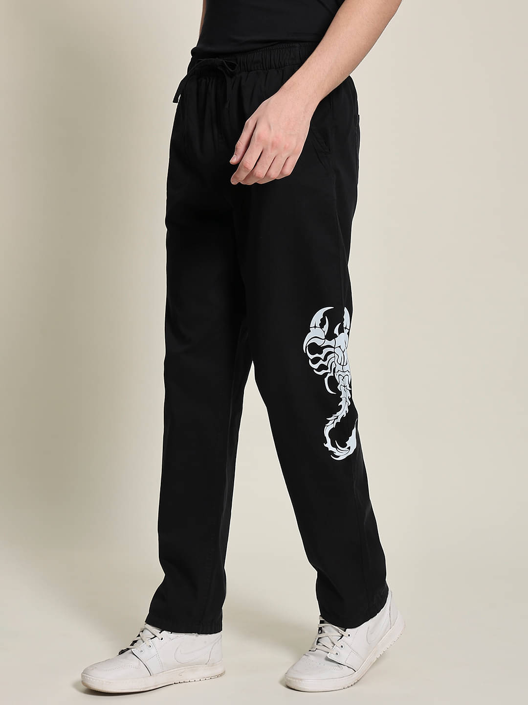     			Bene Kleed Unisex Scorpion Printed Straight Fit Trousers