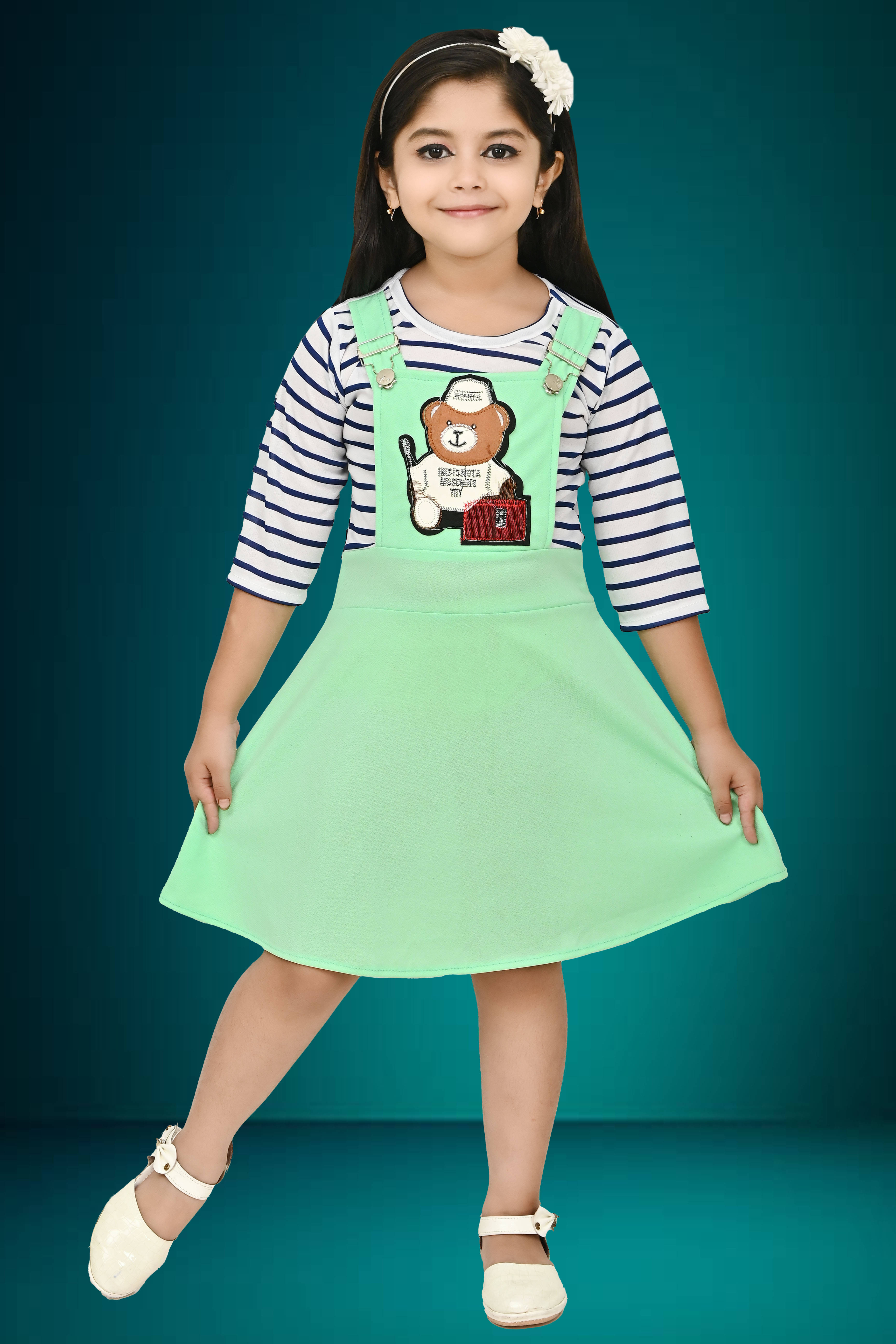     			MAXZEN Pack of 1 Girls Cotton Blend Top With Dungarees ( Light Green )