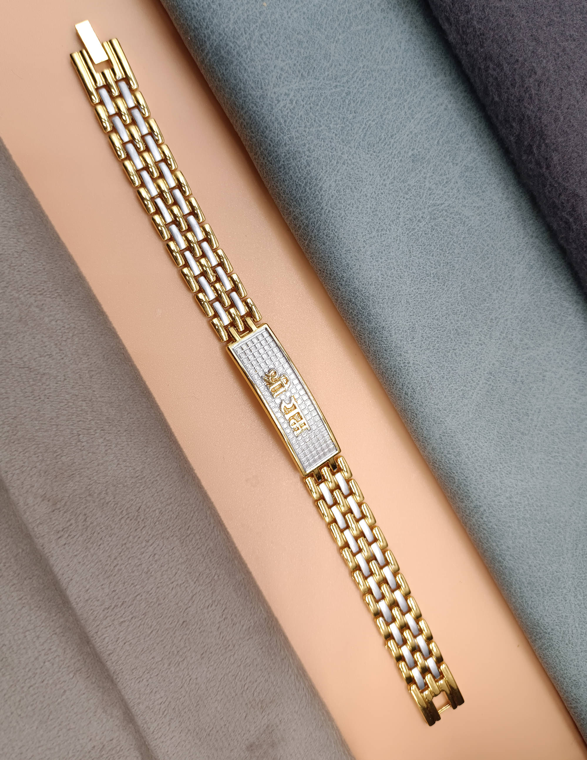 SHANKHRAJ MA LL Gold Bracelet ( Pack of 1 ) SHANKHRAJ MA LL Gold Bracelet ( Pack of 1 )