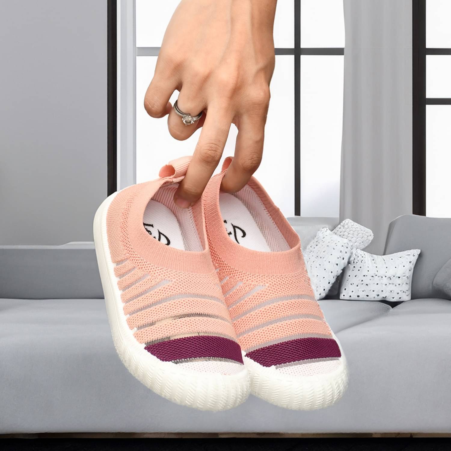     			Shozie - Peach Booties For Baby Boy & Baby Girl 3.5 - 4 Years ( Pack of 1 )