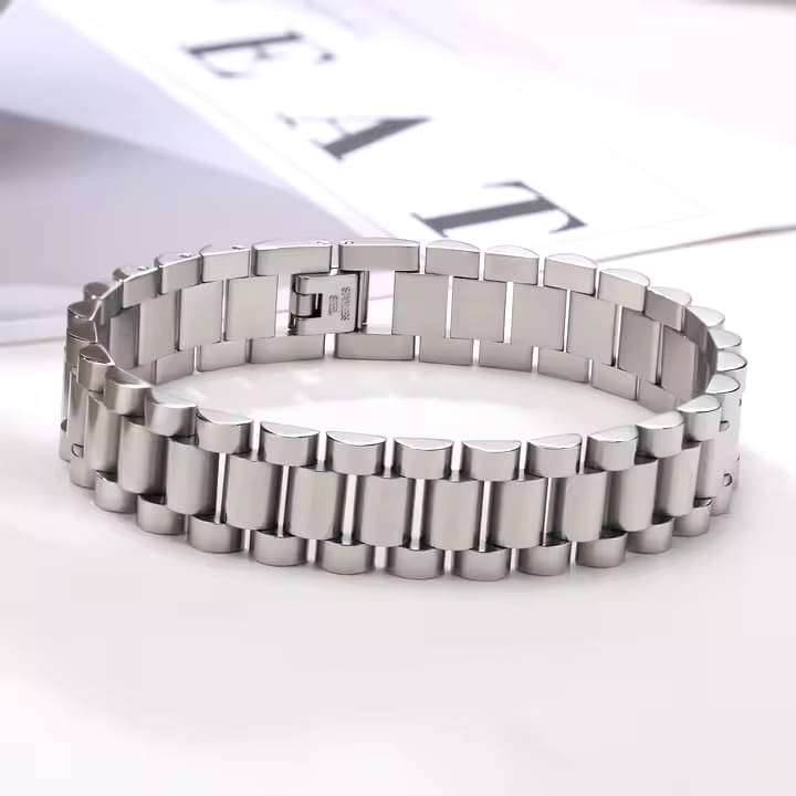     			Thrillz Silver Bracelet ( Pack of 1 )
