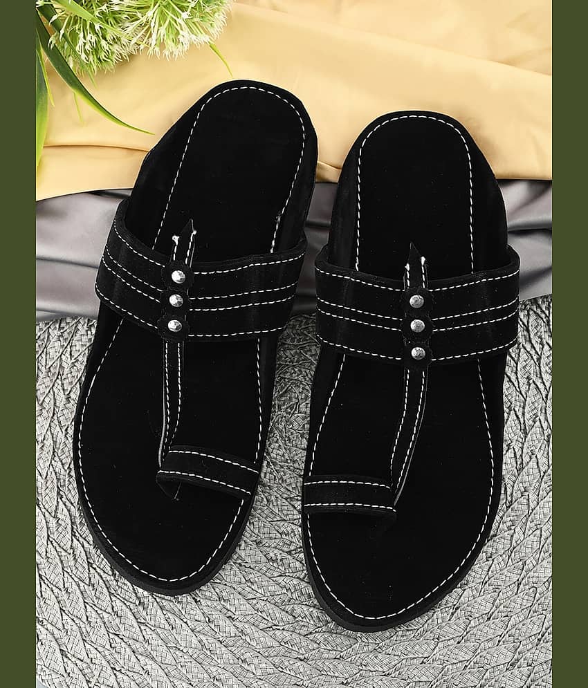 Anjaneya Creations Black Men's Kolhapuris - Ethnic Shoes | Buy online on ZillyBuy