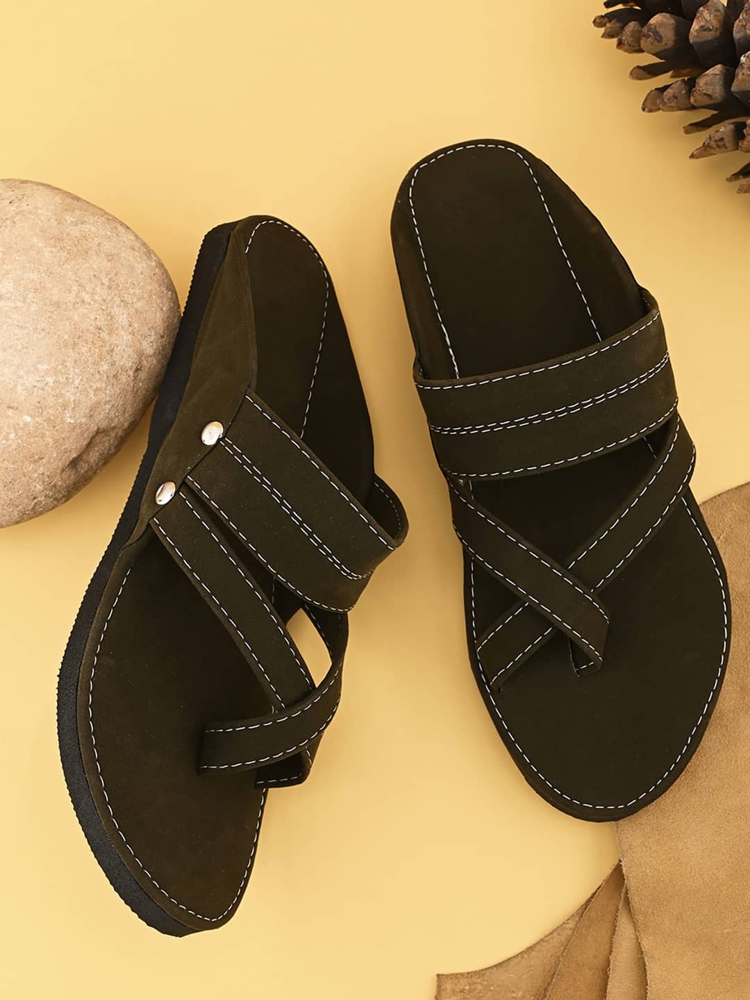 Anjaneya Creations Green Men's Kolhapuris - Ethnic Shoes | Buy online on ZillyBuy
