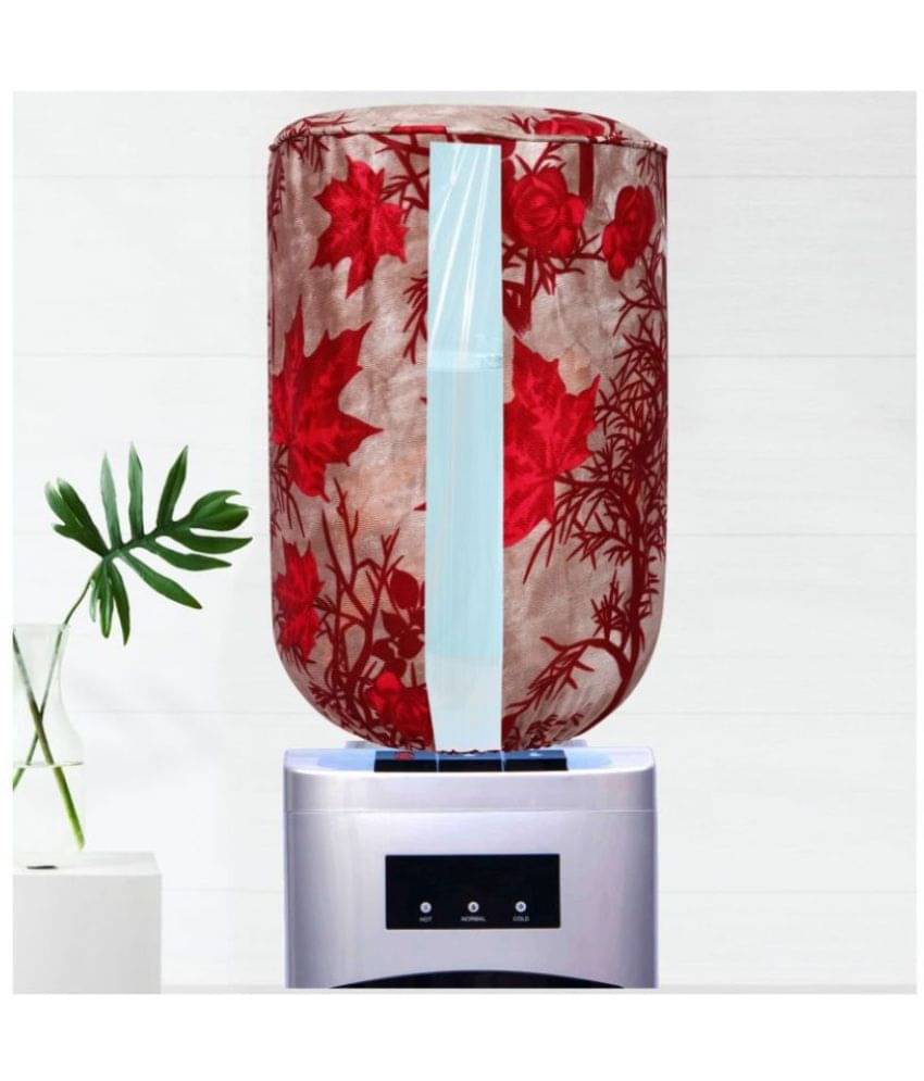 E-Retailer Single Polyester Red Water Bottle Cover E-Retailer Single Polyester Red Water Bottle Cover