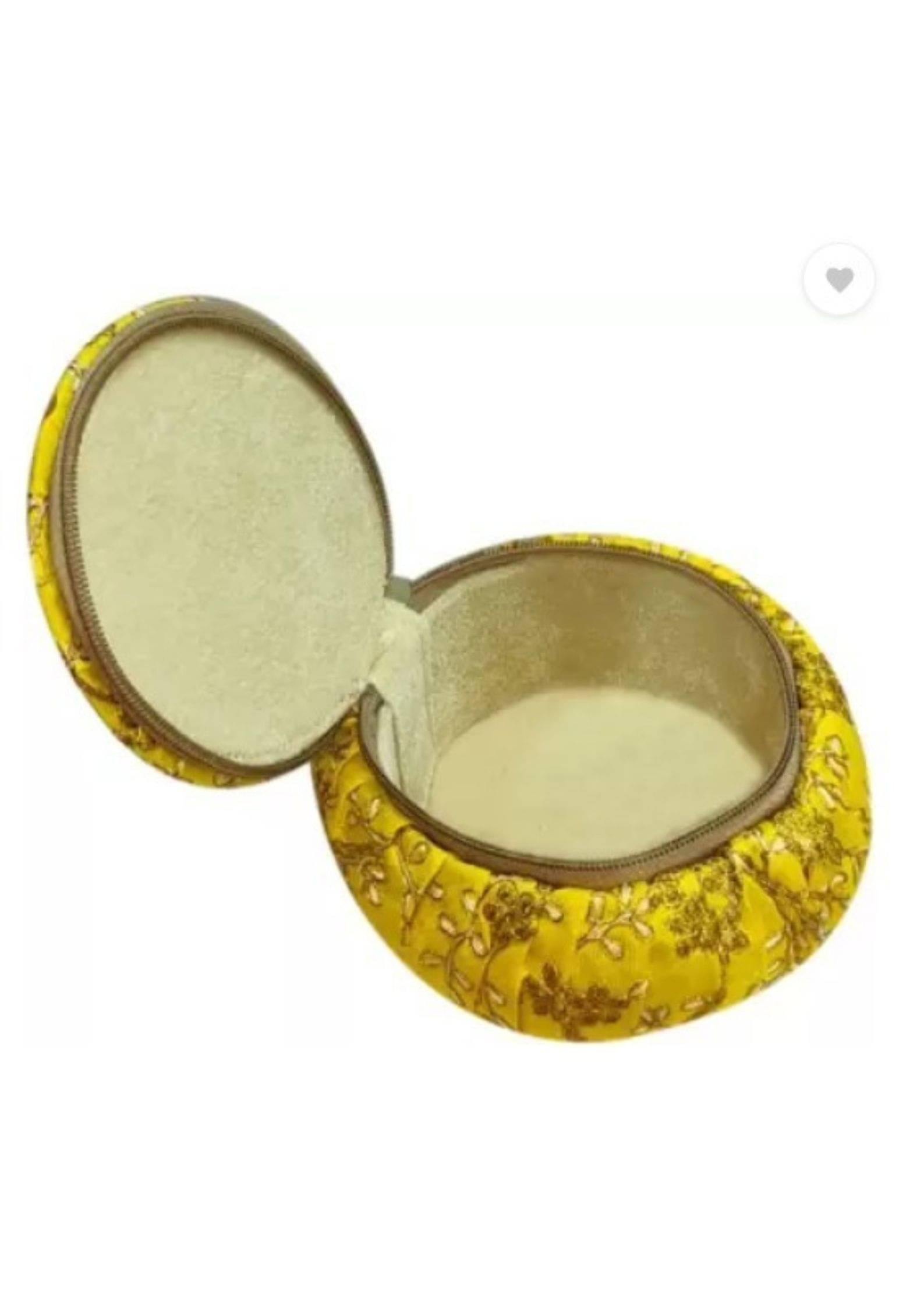 Koogly Embroidery Matki Shape Bangle Box/Makeup/Jewellery/Earring Storage/Wedding Gift Makeup And Jewellery Vanity Box (Yellow) Koogly Embroidery Matki Shape Bangle Box/Makeup/Jewellery/Earring Storage/Wedding Gift Makeup And Jewellery Vanity Box (Yellow)