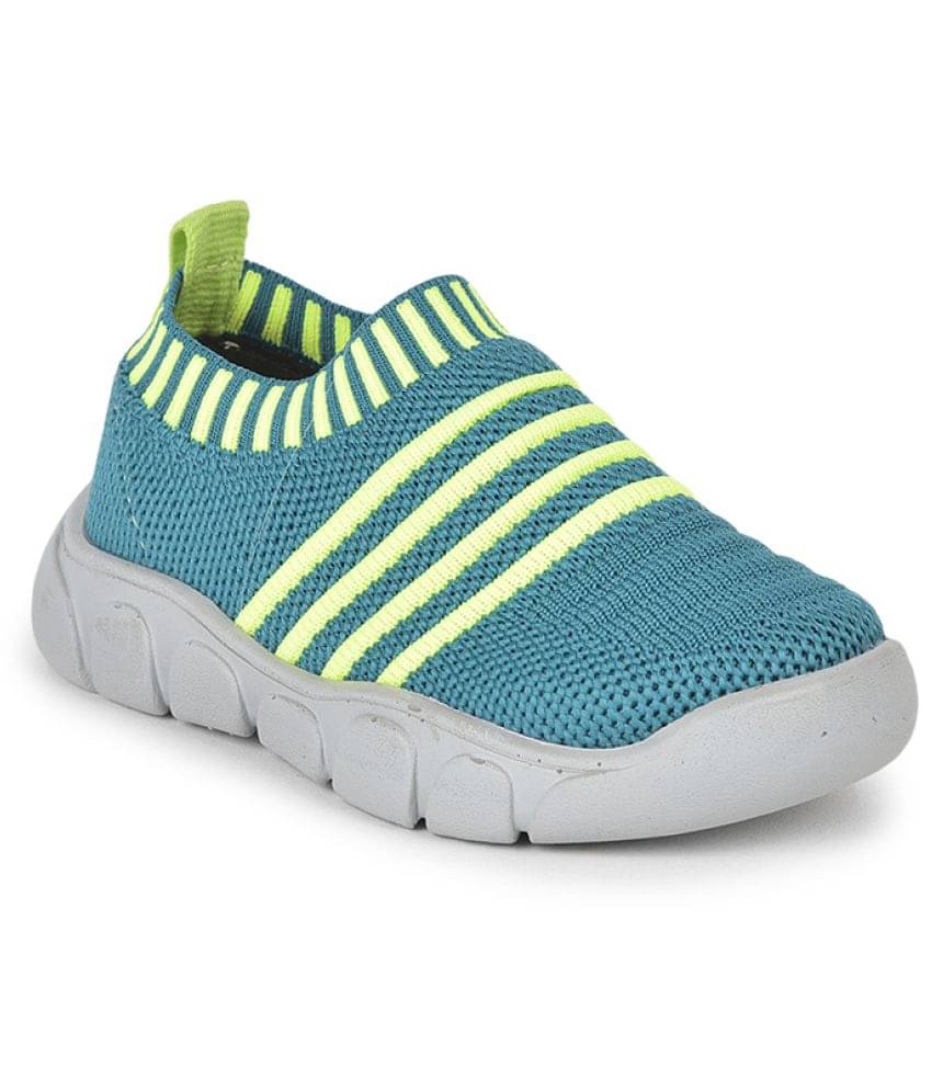     			Liberty - Green Boy's Casual Shoes ( 1 Pair )