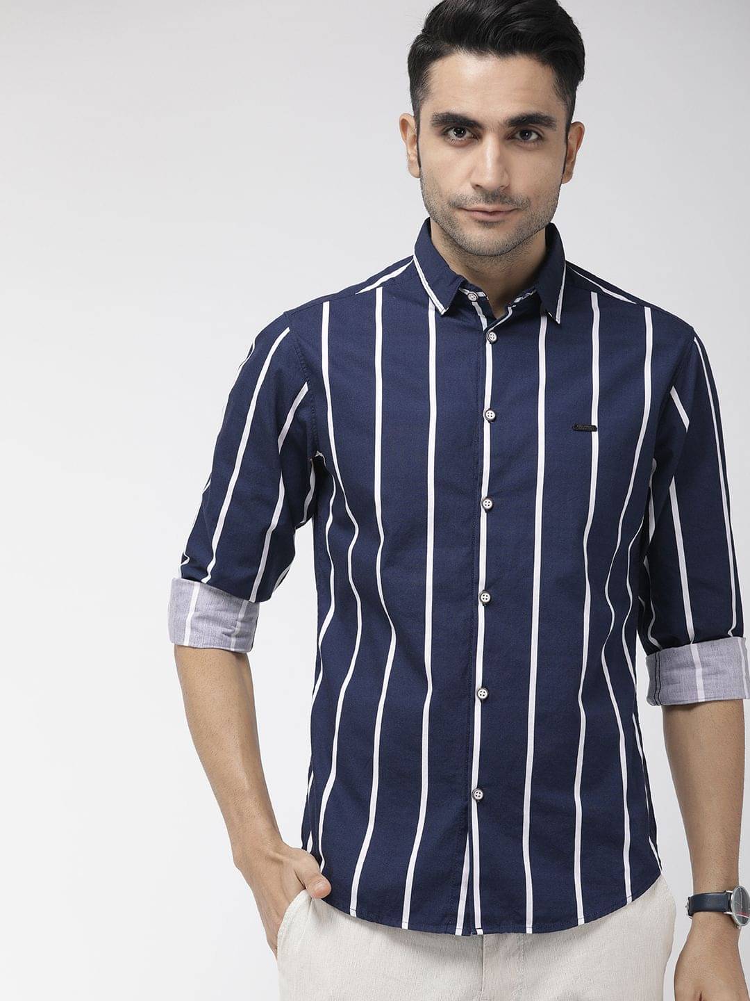     			The Indian Garage Co Men Navy Blue & White Slim Fit Striped Casual Shirt