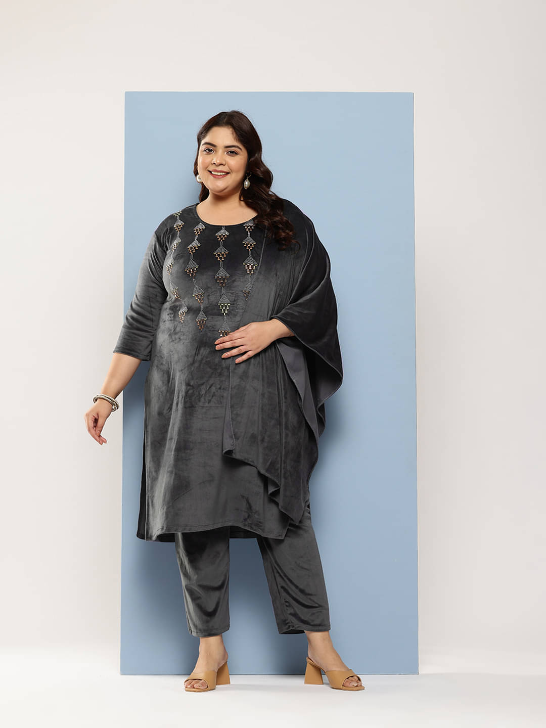 Aarika Velvet Embellished Kurti With Pants Women's Stitched Salwar Suit - Grey ( Pack of 1 ) Aarika Velvet Embellished Kurti With Pants Women's Stitched Salwar Suit - Grey ( Pack of 1 )