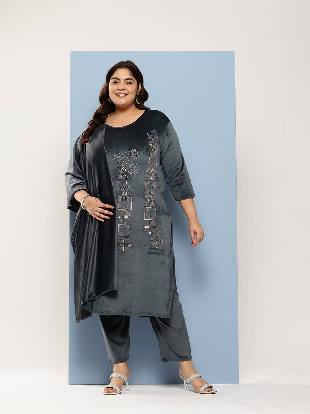 Aarika Velvet Embellished Kurti With Pants Women's Stitched Salwar Suit - Grey ( Pack of 1 ) Aarika Velvet Embellished Kurti With Pants Women's Stitched Salwar Suit - Grey ( Pack of 1 )