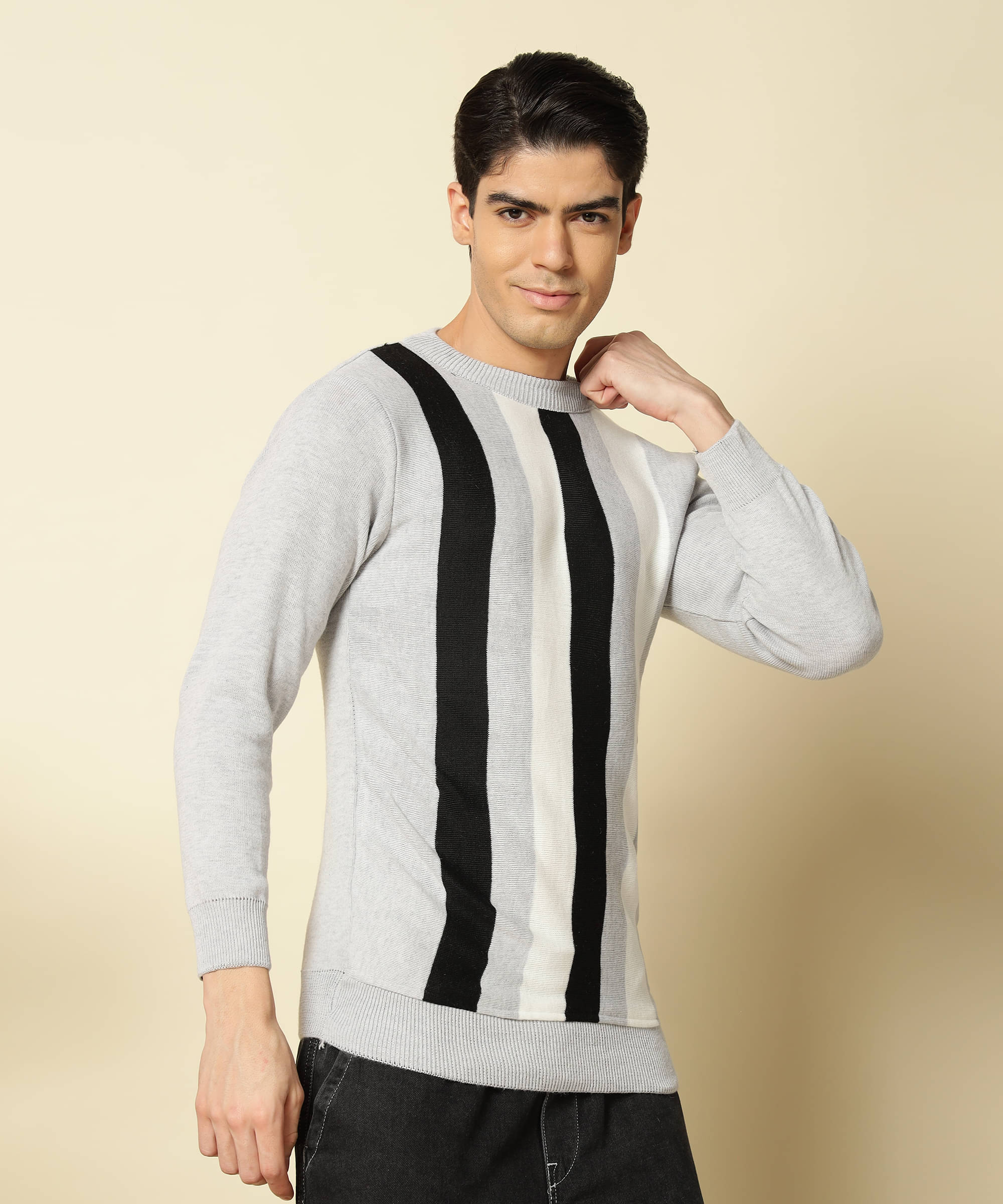 HELL BOUND Woollen Round Neck Men's Full Sleeves Pullover Sweater - Grey ( Pack of 1 ) HELL BOUND Woollen Round Neck Men's Full Sleeves Pullover Sweater - Grey ( Pack of 1 )