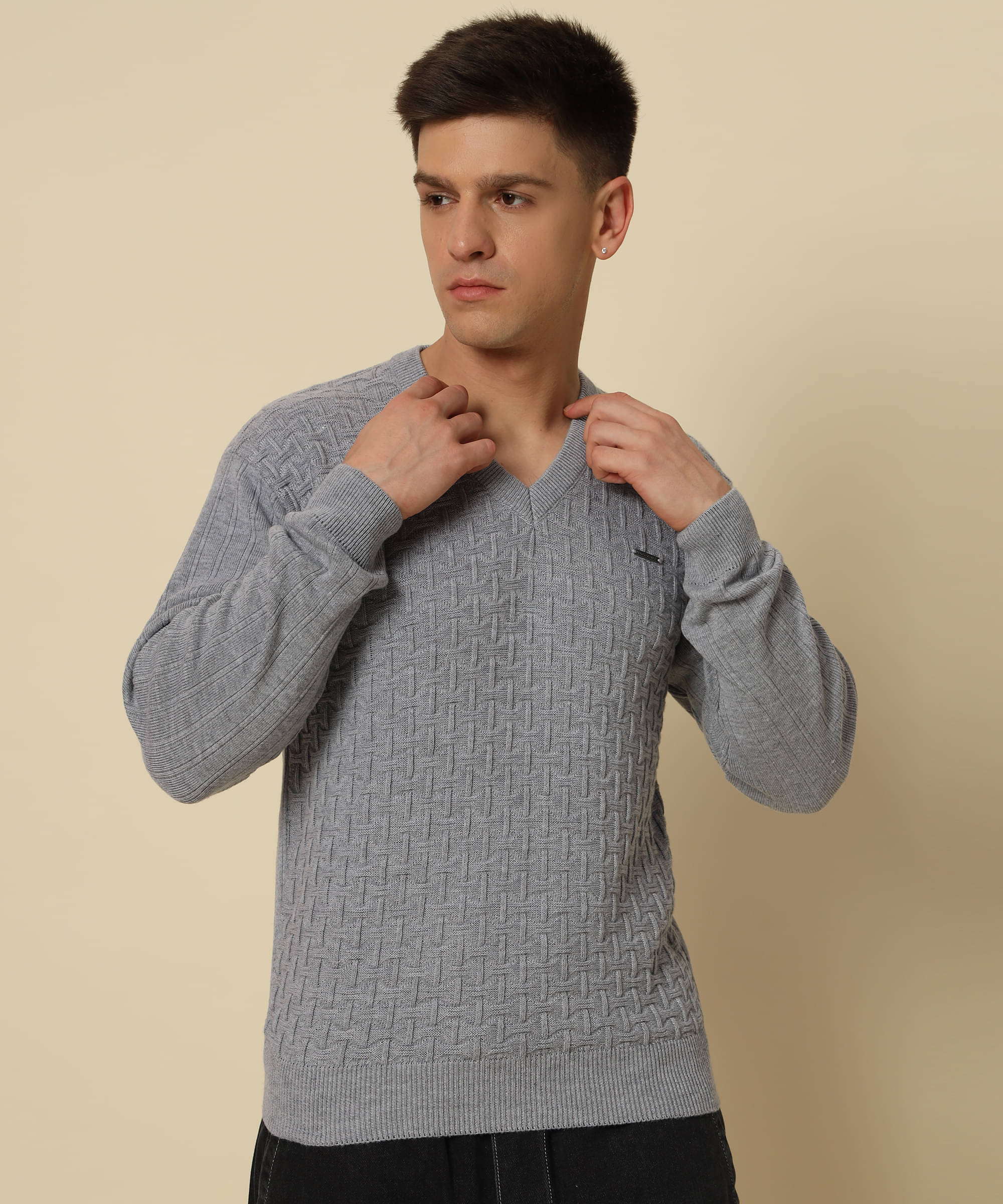    			HELL BOUND Woollen V-Neck Men's Full Sleeves Pullover Sweater - Grey ( Pack of 1 )