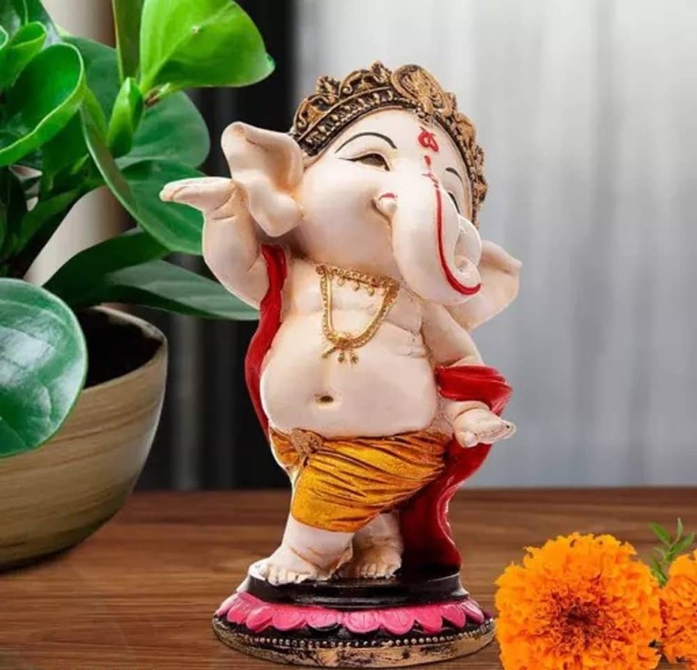 PICKARTME God Figurines 10 cm - Pack of 1