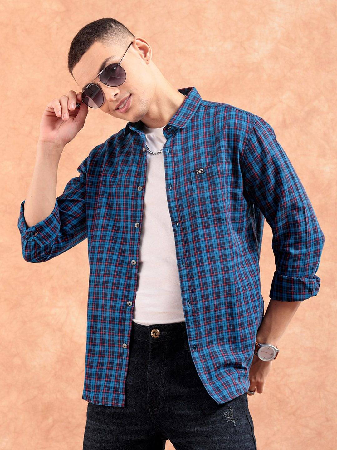 The Indian Garage Co Men Blue & Red Regular Fit Checked Casual Shirt     			The Indian Garage Co Men Blue & Red Regular Fit Checked Casual Shirt