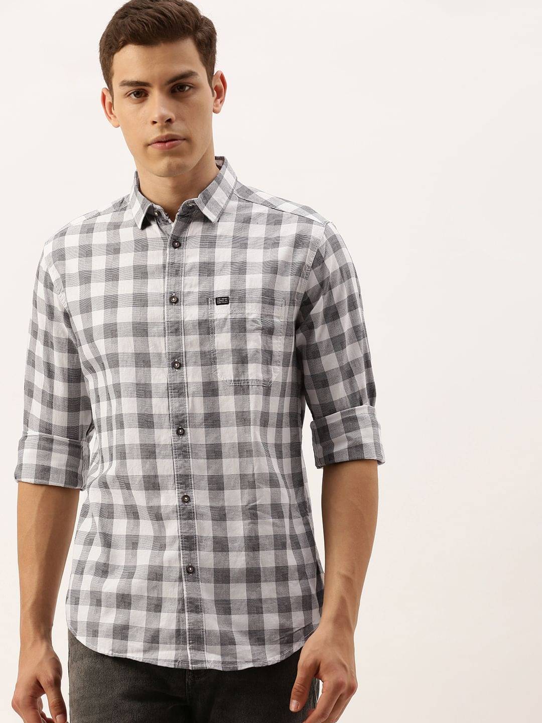 The Indian Garage Co Men White & Grey Slim Fit Checked Casual Shirt The Indian Garage Co Men White & Grey Slim Fit Checked Casual Shirt