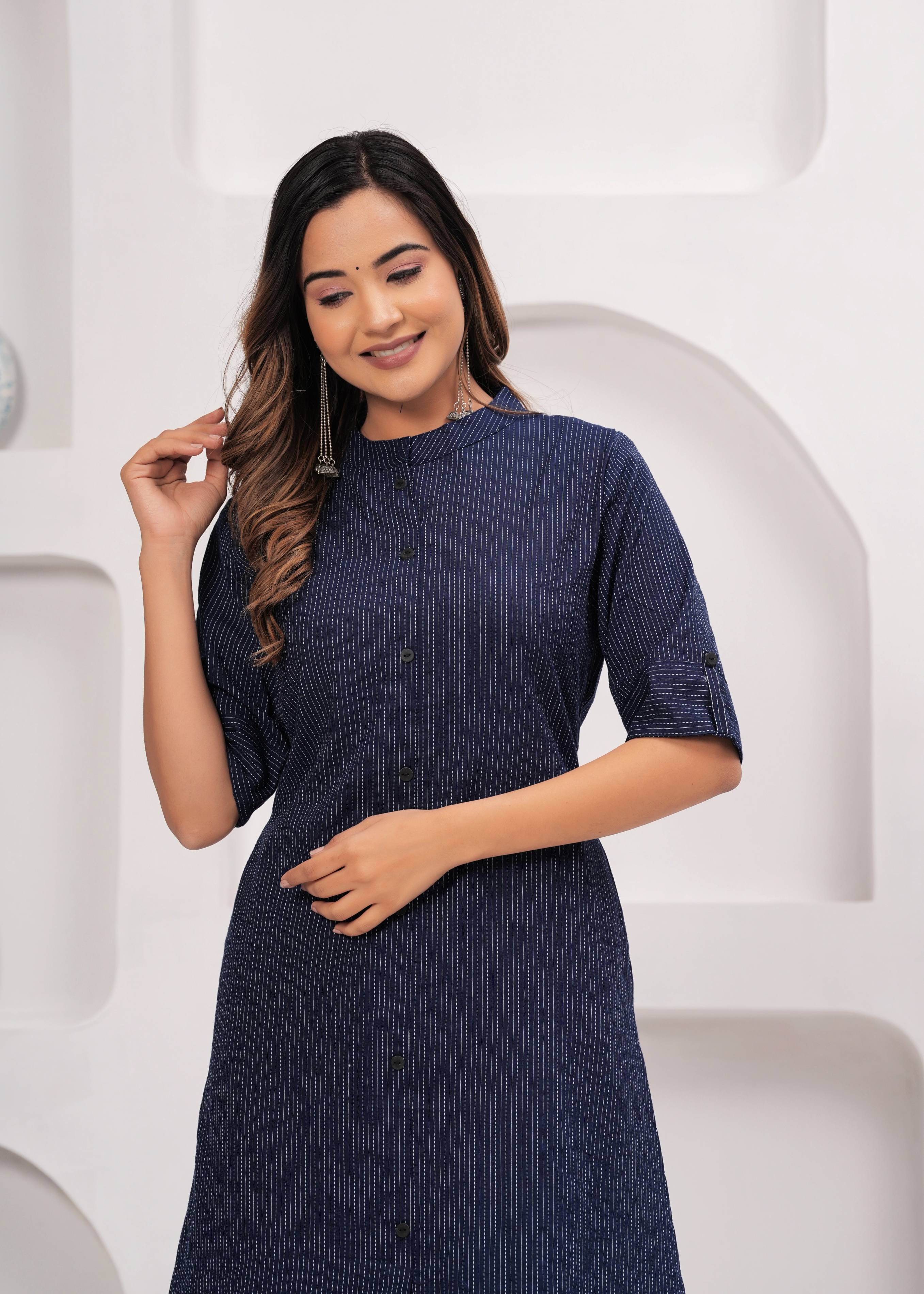     			Angvarnika Pack of 1 Cotton Embroidered Straight Women's Kurti - ( Blue )