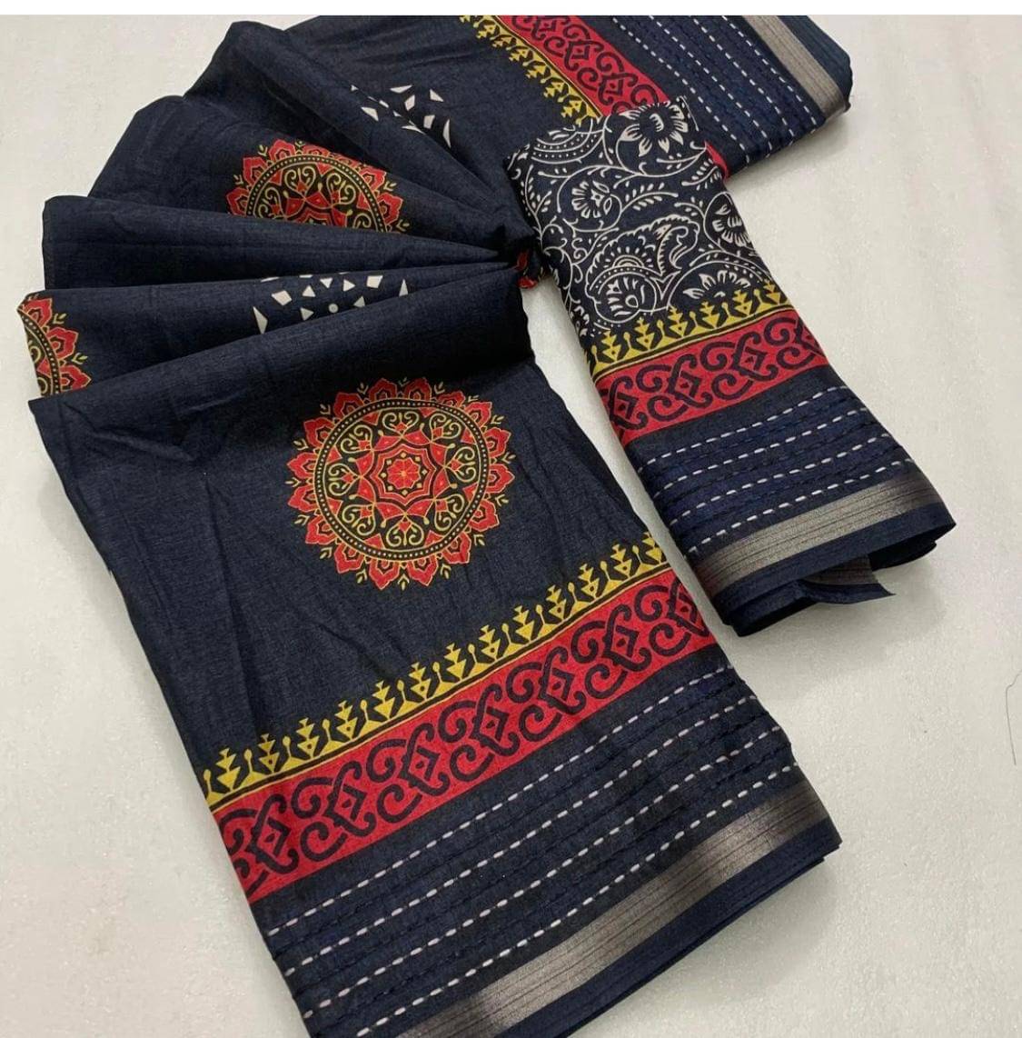 Bhuwal Fashion Art Silk Printed Saree With Unstitched Blouse Piece ( Black ) Bhuwal Fashion Art Silk Printed Saree With Unstitched Blouse Piece ( Black )