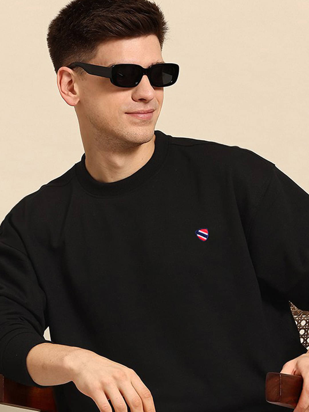 Merriment Fleece Round Neck Men's Sweatshirt - Black ( Pack of 1 )     			Merriment Fleece Round Neck Men's Sweatshirt - Black ( Pack of 1 )