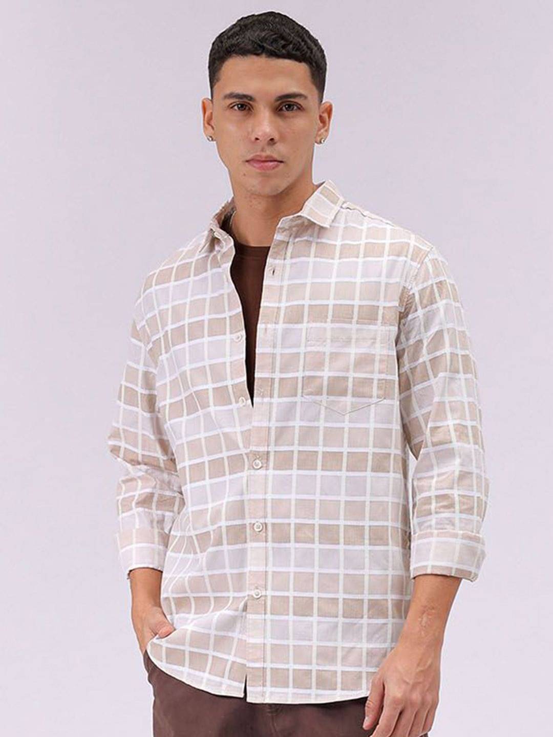     			The Indian Garage Co Men Cutaway Collar Checked Cotton Slim Fit Casual Shirt