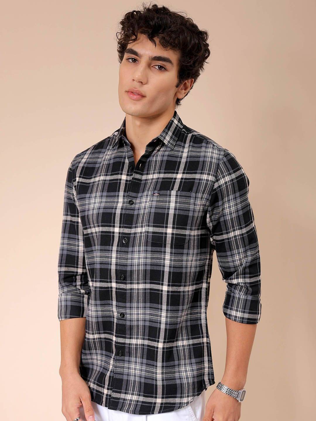 The Indian Garage Co Men Spread Collar Tartan Checked Cotton Slim Fit Casual Shirt The Indian Garage Co Men Spread Collar Tartan Checked Cotton Slim Fit Casual Shirt
