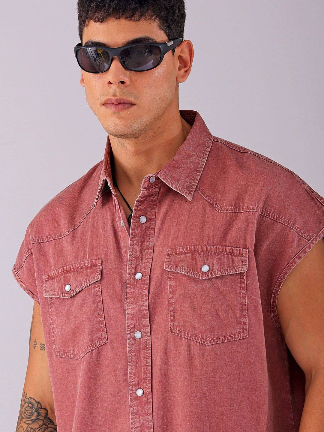     			The Indian Garage Co Men Spread Collar Solid Cotton Boxy Casual Shirt