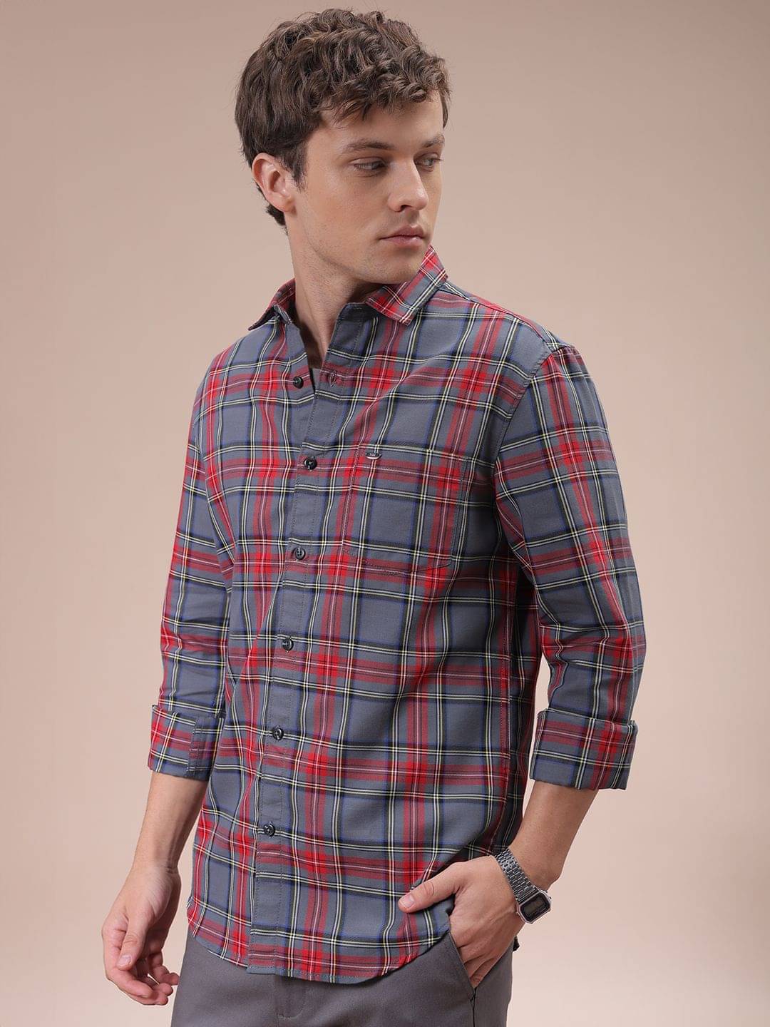 The Indian Garage Co Men Cutaway Collar Checked Cotton Slim Fit Casual Shirt The Indian Garage Co Men Cutaway Collar Checked Cotton Slim Fit Casual Shirt