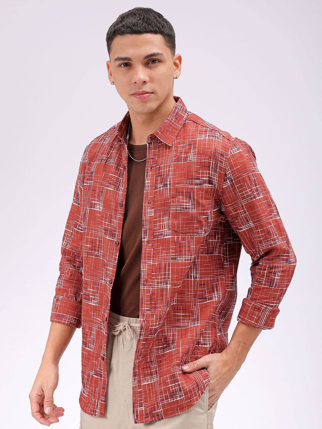     			The Indian Garage Co Men Cutaway Collar Checked Cotton Slim Fit Casual Shirt