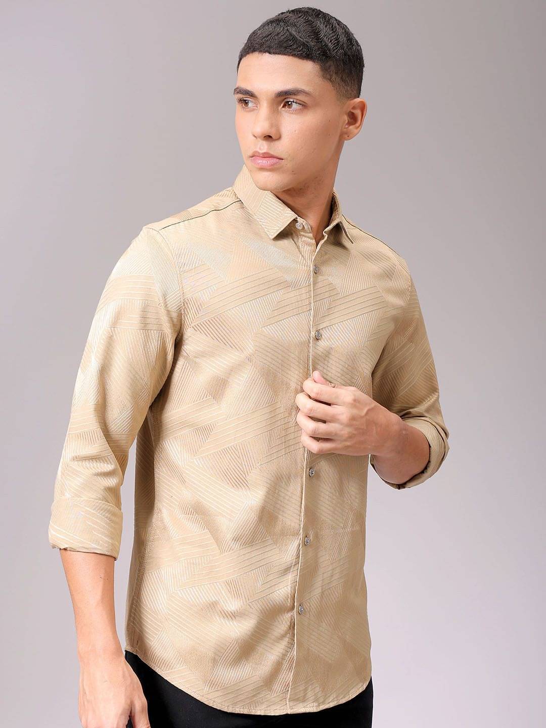     			The Indian Garage Co Men Slim Fit Casual Shirt