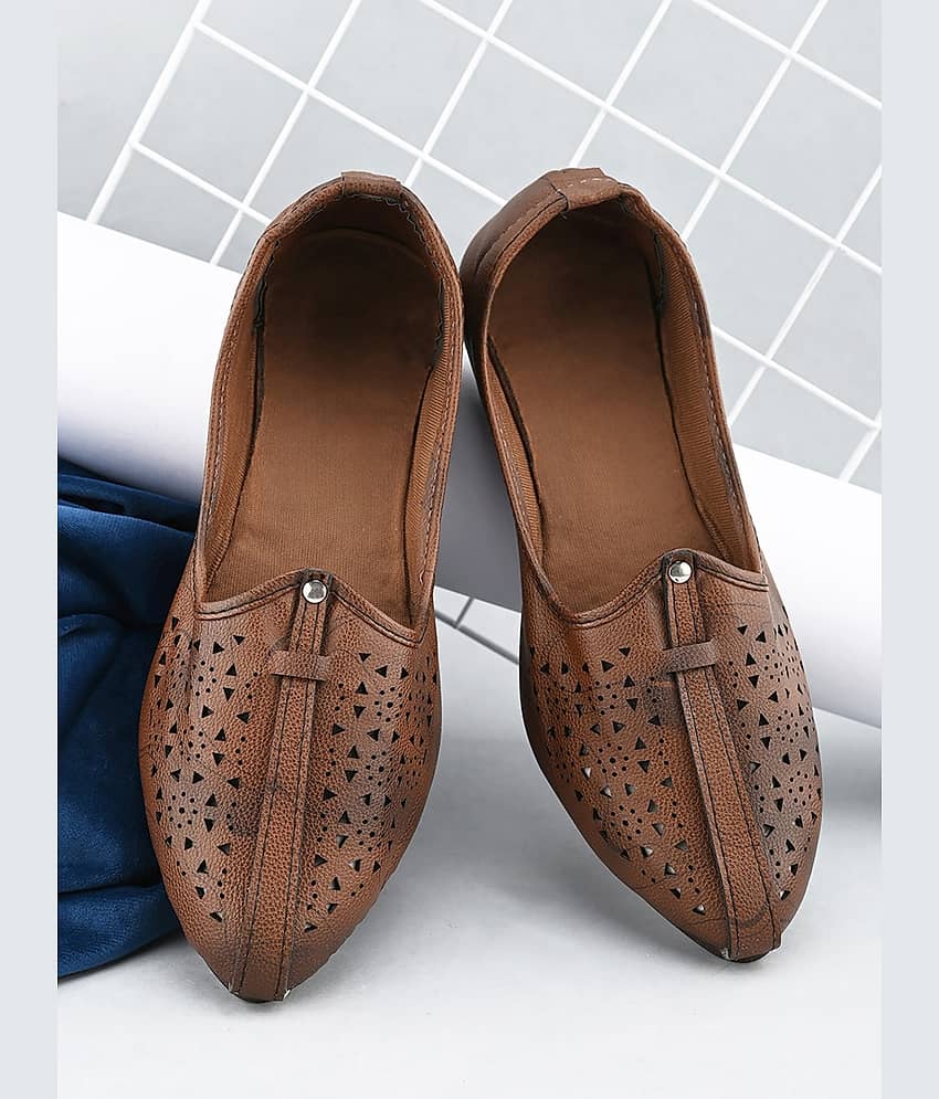 Anjaneya Creations Brown Men's Jutti - Ethnic Shoes | Buy online on ZillyBuy