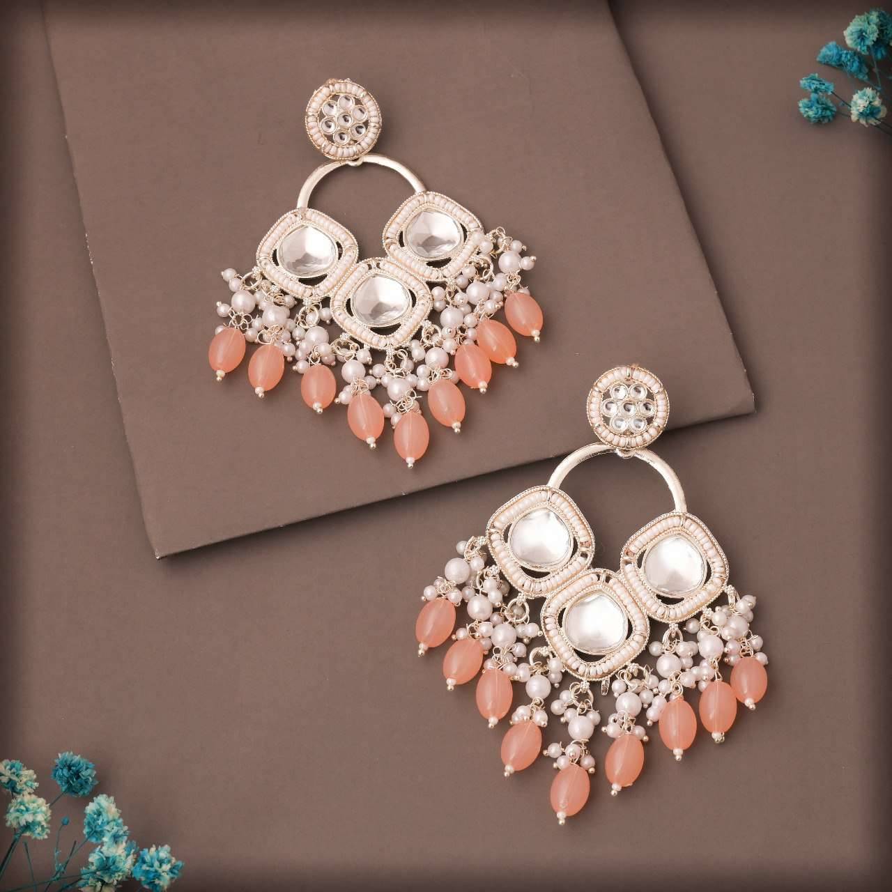     			Lyriss Orange Danglers Earrings ( Pack of 1 )