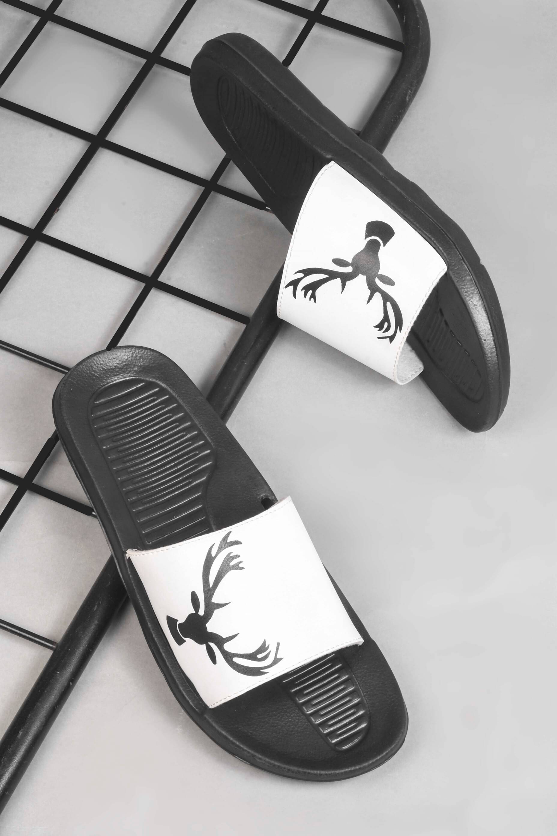     			Q tick White Men's Slide Flip Flop