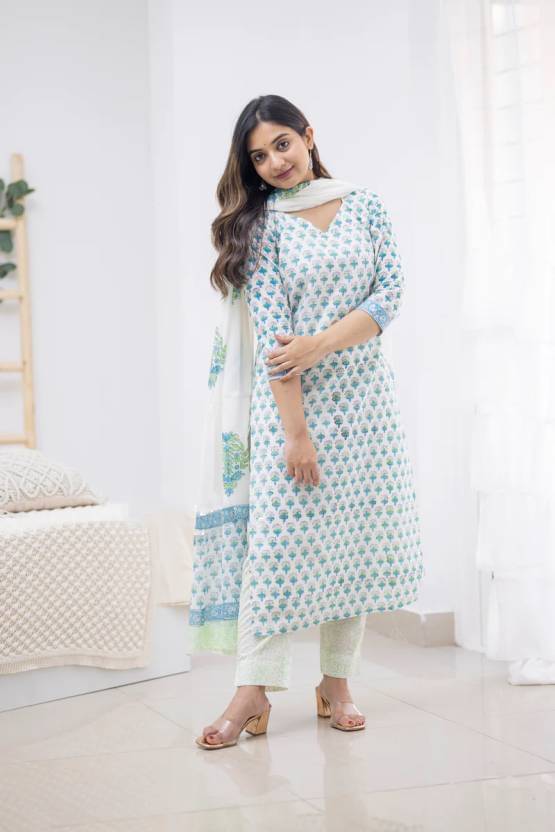 TFF Women Rayon Printed Straight Kurti With Pants ( White ) TFF Women Rayon Printed Straight Kurti With Pants ( White )