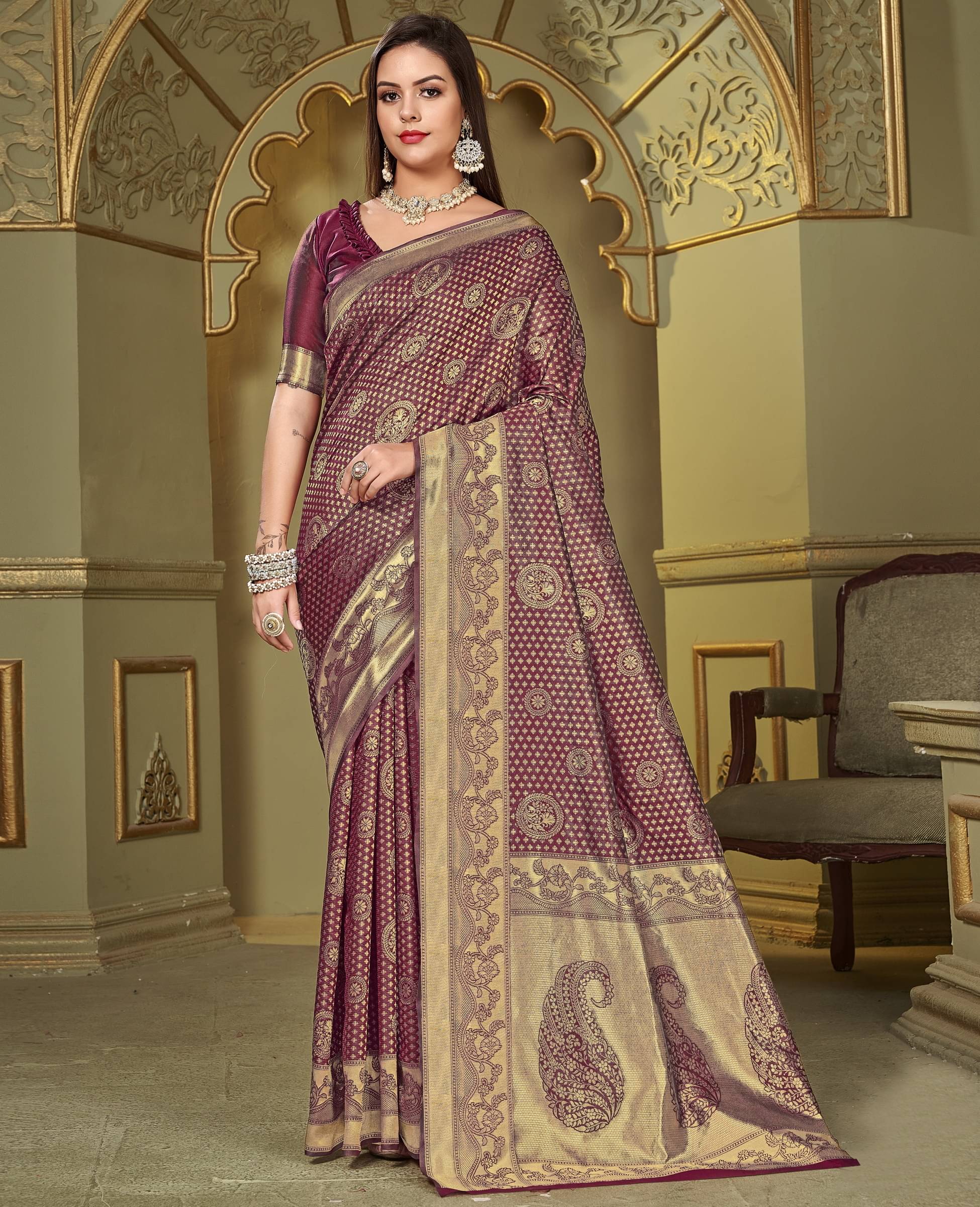 Sariya Jacquard Woven Saree With Unstitched Blouse Piece ( Maroon ) Sariya Jacquard Woven Saree With Unstitched Blouse Piece ( Maroon )