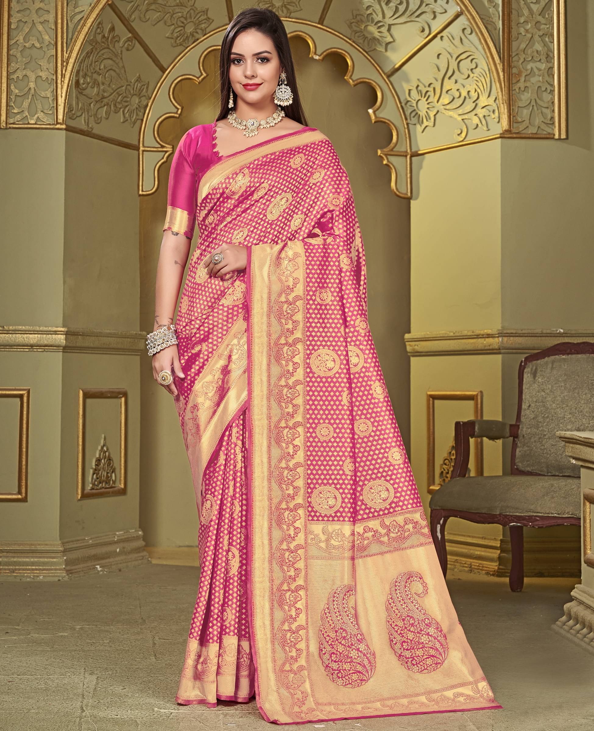Sariya Jacquard Woven Saree With Unstitched Blouse Piece ( Pink ) Sariya Jacquard Woven Saree With Unstitched Blouse Piece ( Pink )